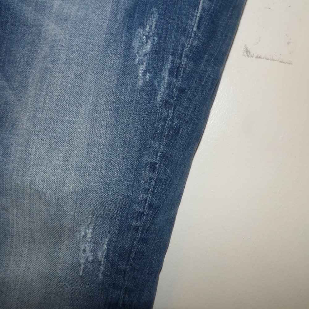 Miss Me Leather & Stud Embellished Back Pockets JPS395P2  Capri Jeans Sz 30 - Picture 9 of 9